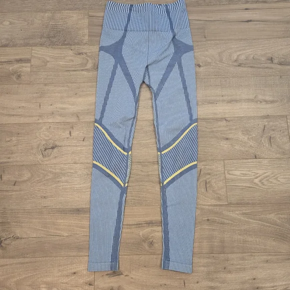 NWOT Fabletics Madeline Petsch Collection High Waisted Mesh Knees Size XS - Picture 7 of 16